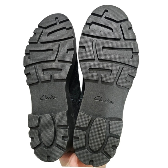 Clarks Calla Mid Black Suede Boots NIB - Picture 7 of 9